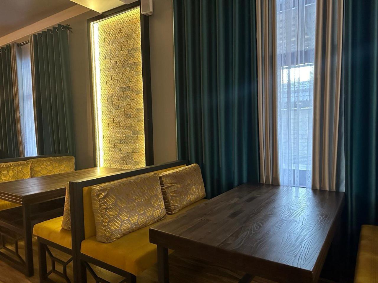 Grand Way Hotel تاراز المظهر الخارجي الصورة